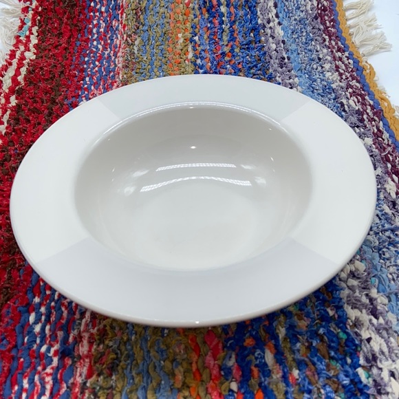 4 Nautica Arctic White Rimmed Bowls - Picture 2 of 7